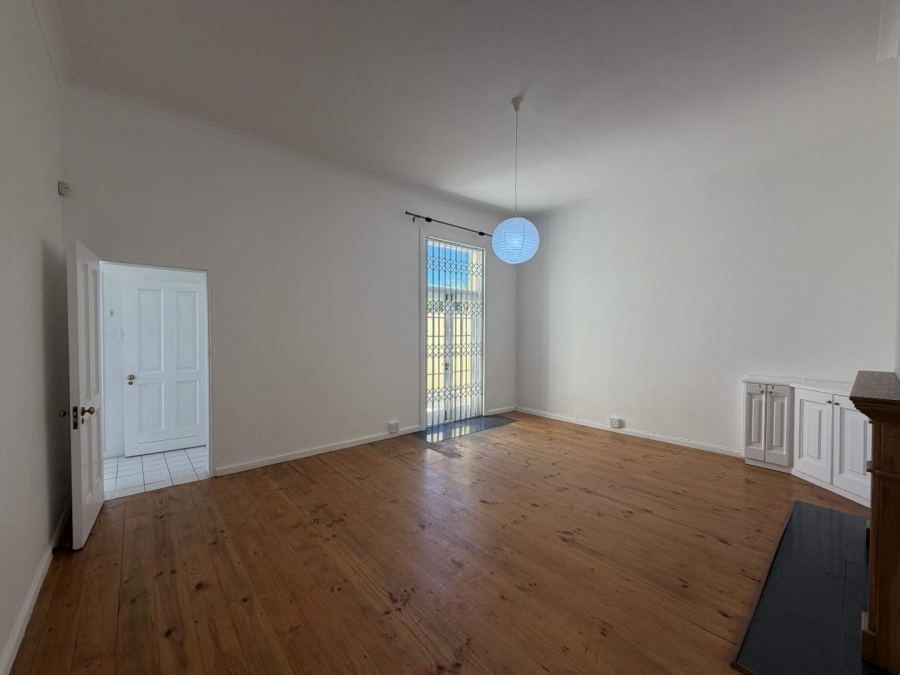 To Let 4 Bedroom Property for Rent in Rondebosch Village Western Cape